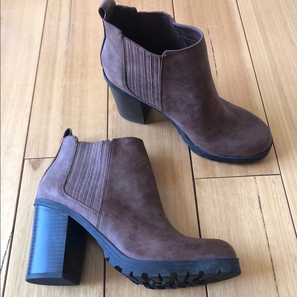 Sam & Libby booties